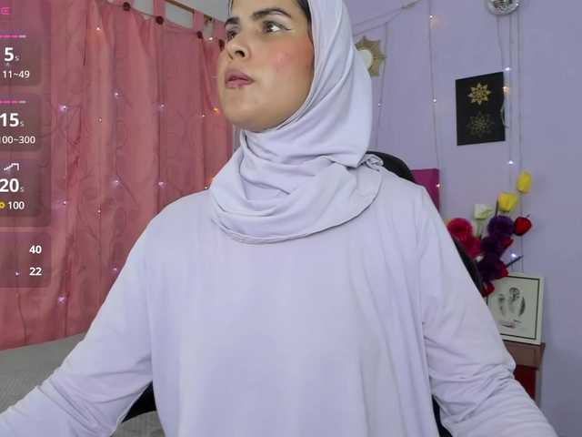 Live sex webcam photo for AishaAmin #290323811