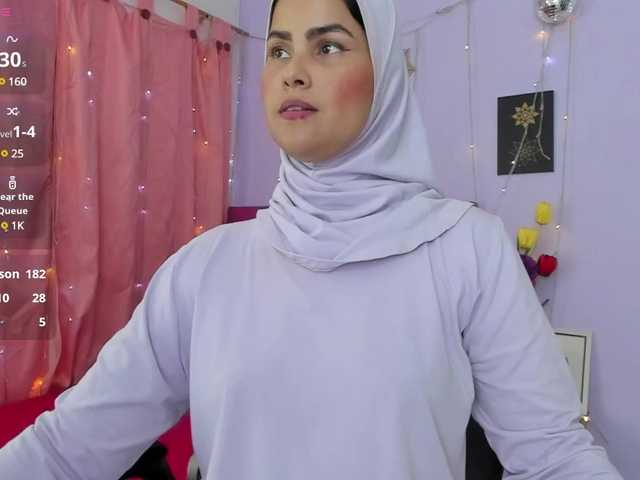 Live sex webcam photo for AishaAmin #290362426