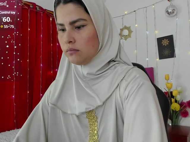 Live sex webcam photo for AishaAmin #290756830