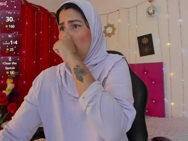 Live sex webcam photo for AishaAmin #290868313