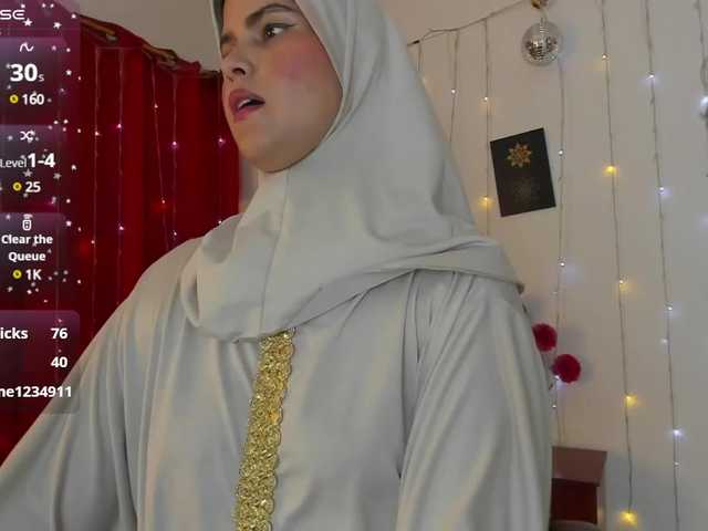 Live sex webcam photo for AishaAmin #290921503