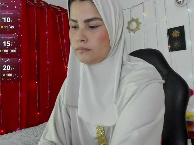 Live sex webcam photo for AishaAmin #291083271