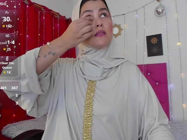 Live sex webcam photo for AishaAmin #291161524