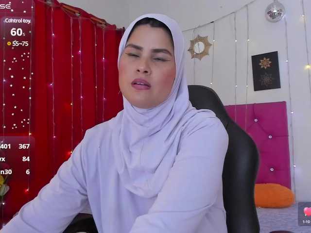 Live sex webcam photo for AishaAmin #291165616