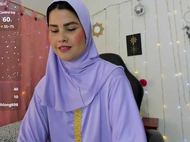 Live sex webcam photo for AishaAmin #291326817