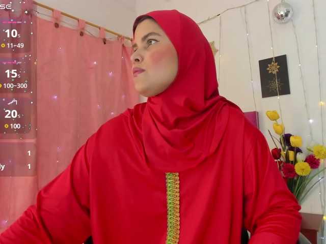 Live sex webcam photo for AishaAmin #291383938