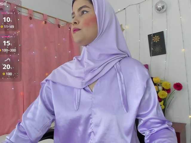 Live sex webcam photo for AishaAmin #291391248