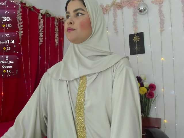 Live sex webcam photo for AishaAmin #291662494