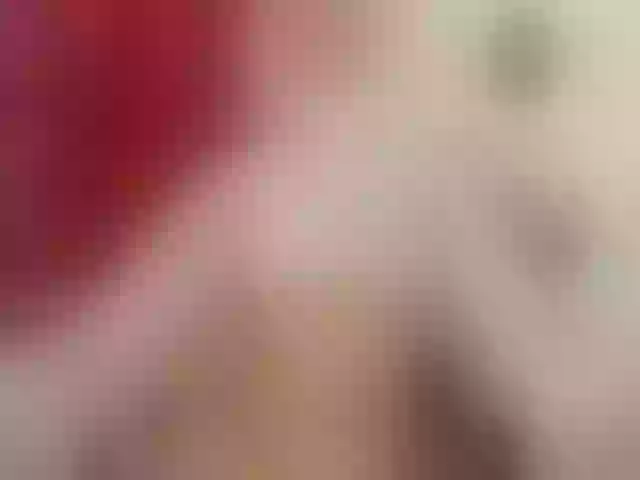 Live sex webcam photo for AishaAmin #291688578