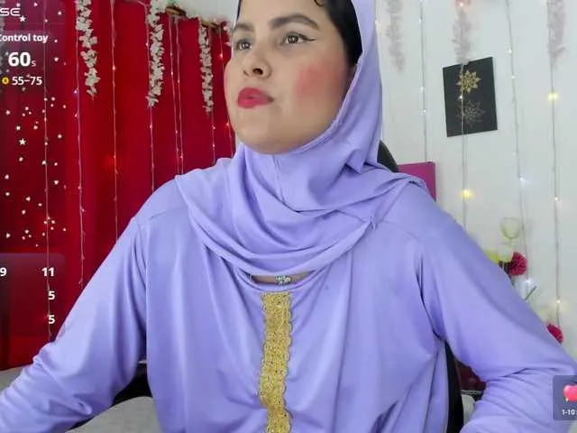 Live sex webcam photo for AishaAmin #291799333