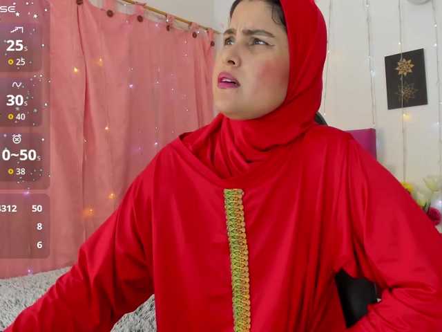 Live sex webcam photo for AishaAmin #291934492