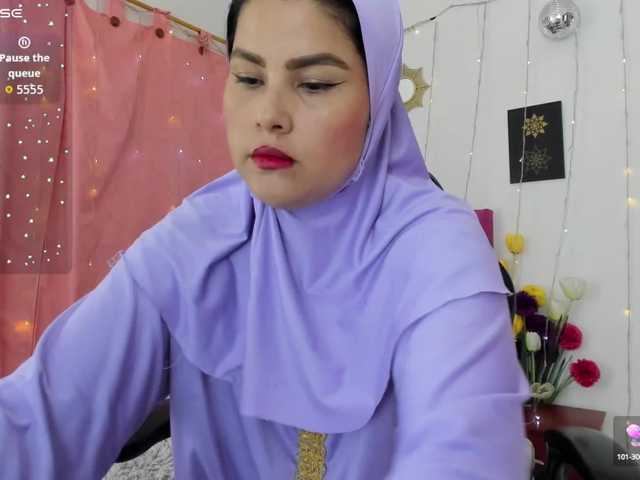 Live sex webcam photo for AishaAmin #291973327