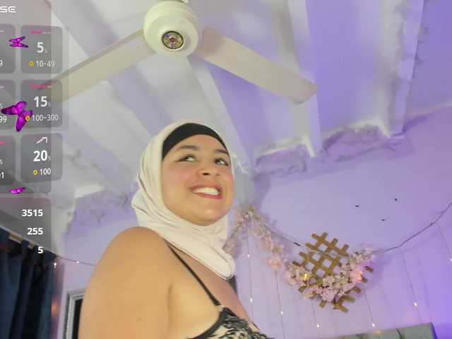 Live sex webcam photo for AishaAmin #292222695