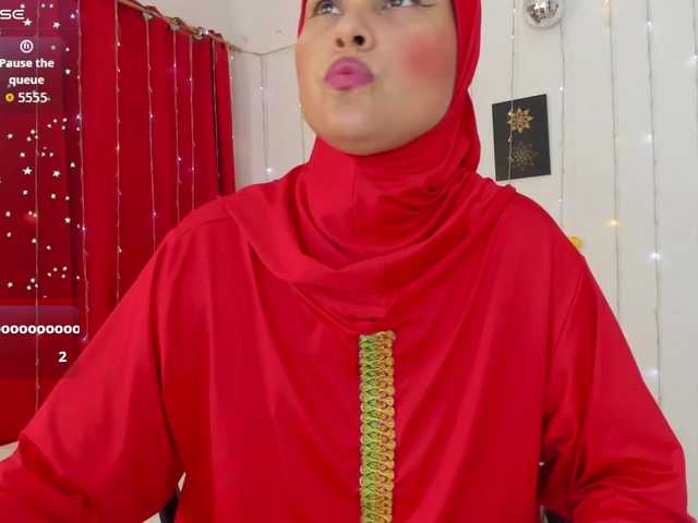 Live sex webcam photo for AishaAmin #292262933