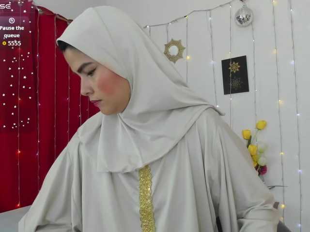 Live sex webcam photo for AishaAmin #292294670