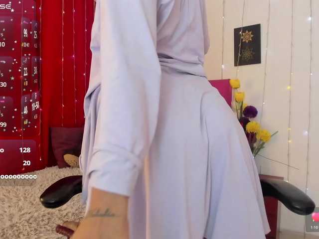 Live sex webcam photo for AishaAmin #292396386