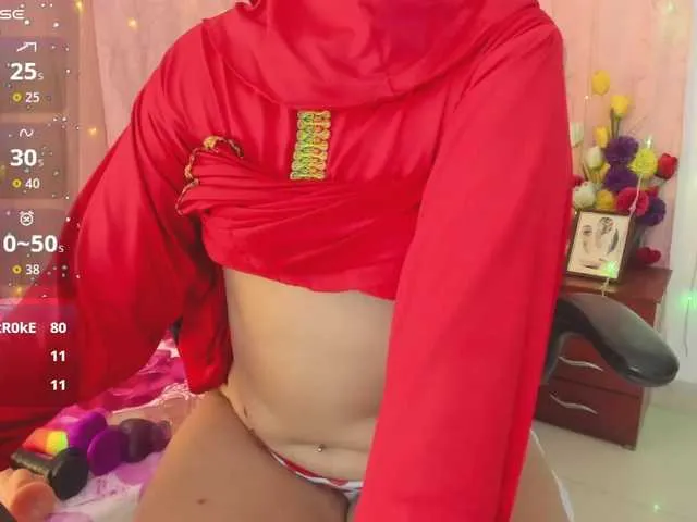 Live sex webcam photo for AishaAmin #292916086