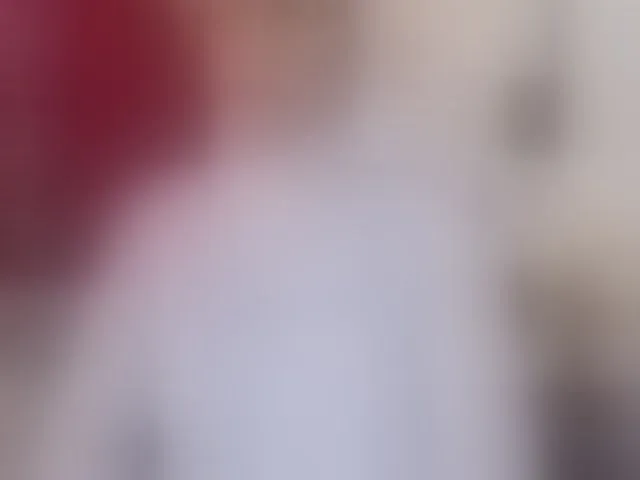 Live sex webcam photo for AishaAmin #293596901