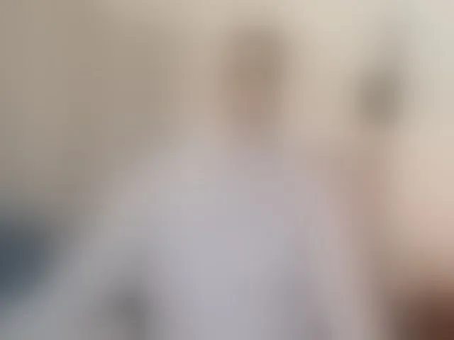 Live sex webcam photo for AishaAmin #293809986