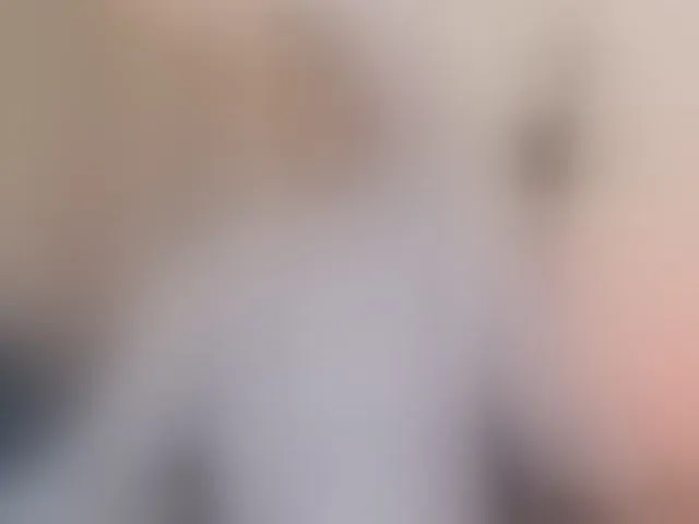 Live sex webcam photo for AishaAmin #293845592