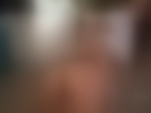 Live sex webcam photo for AishaBee #294191695