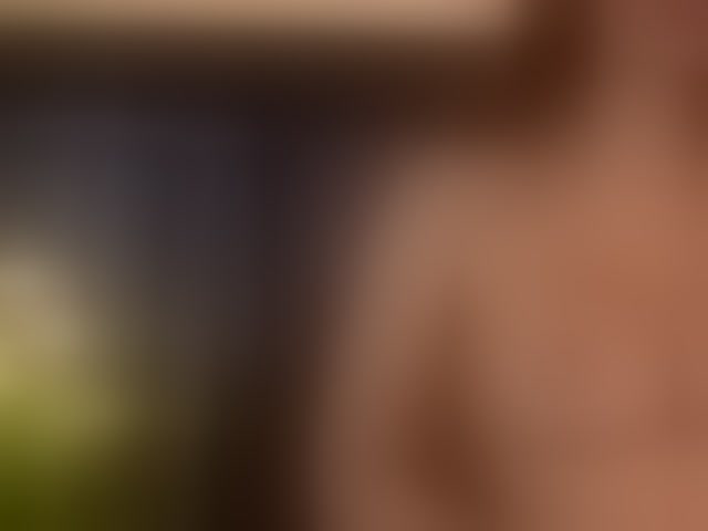 Live sex webcam photo for AishaBee #294237903