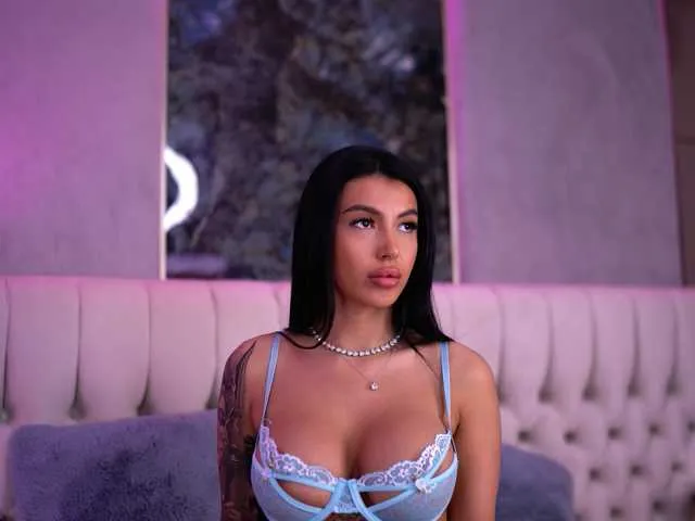 Live sex webcam photo for AishaDevoe #290539239