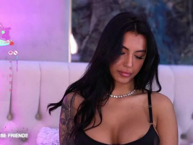 Live sex webcam photo for AishaDevoe #290893047