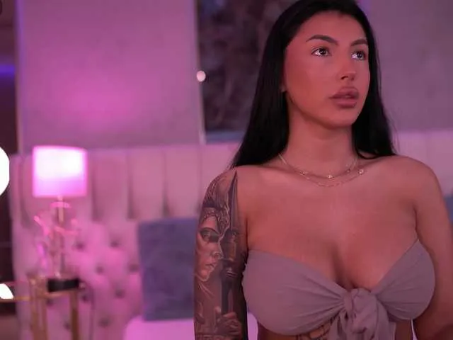 Live sex webcam photo for AishaDevoe #291098632