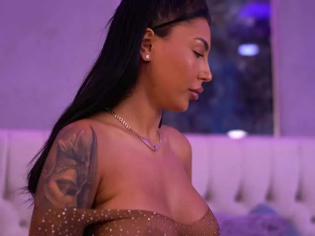 Live sex webcam photo for AishaDevoe #291636731