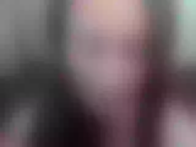 Live sex webcam photo for AishaRouhi #292235336