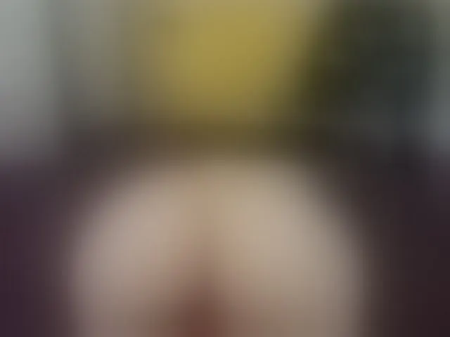 Live sex webcam photo for AishaRouhi #292339398