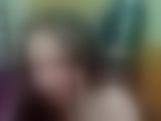 Live sex webcam photo for AishaRouhi #292695662