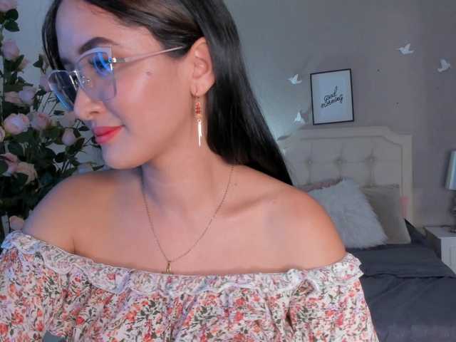 Live sex webcam photo for Aixa-Reyes #277246842