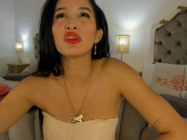 Live sex webcam photo for Aixa-Reyes #290022707