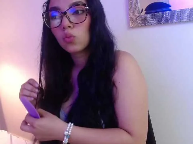 Live sex webcam photo for Aiyana-diaz #275865052