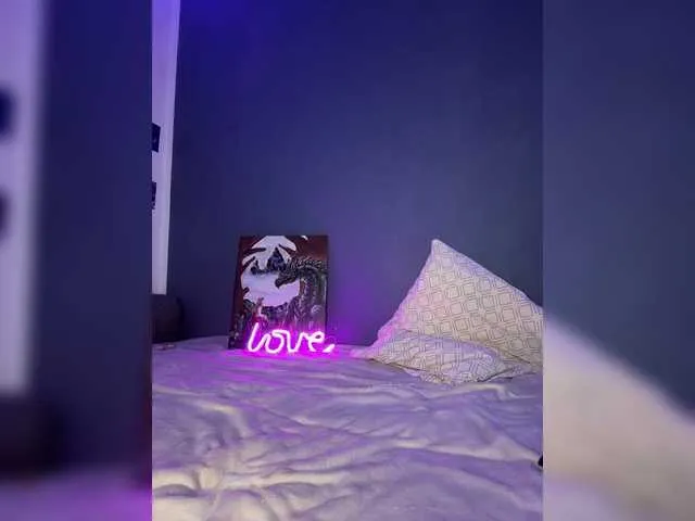 Live sex webcam photo for Akadori #290878657