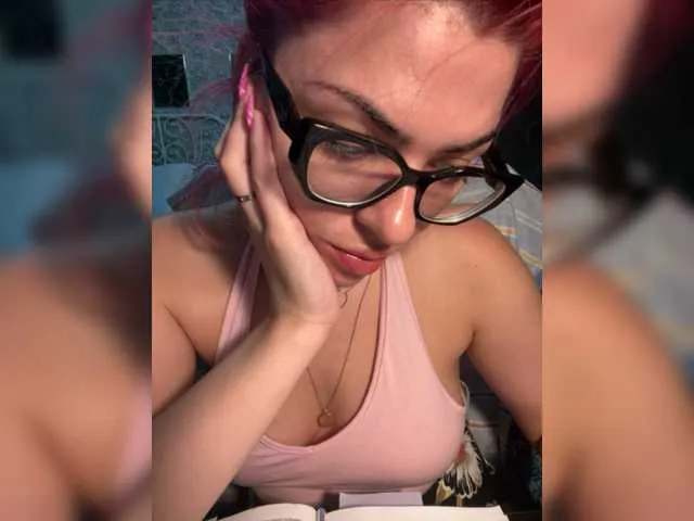 Live sex webcam photo for AkashaQueen #276108585