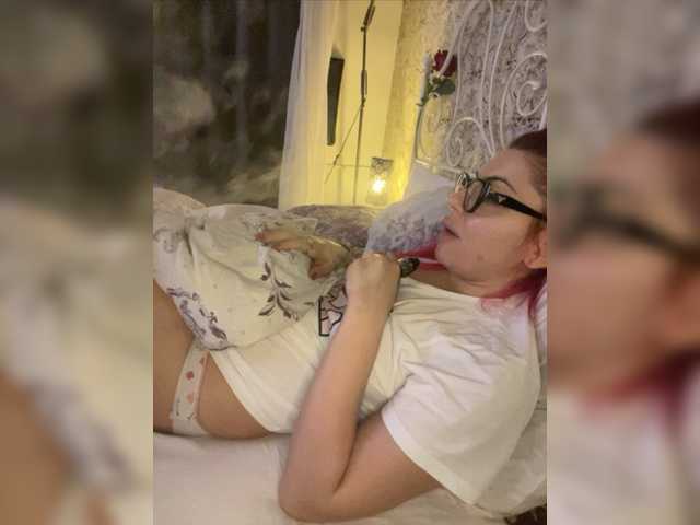 Live sex webcam photo for AkashaQueen #276560714