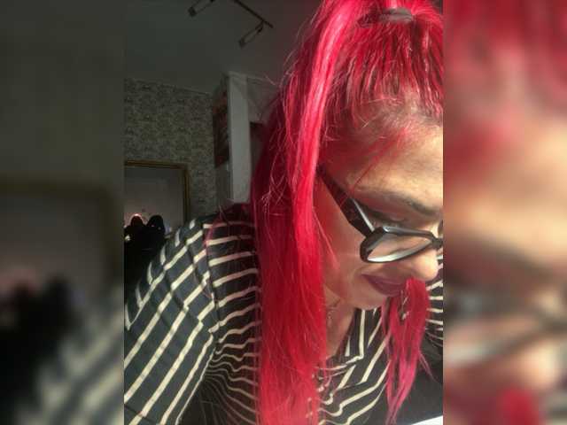 Live sex webcam photo for AkashaQueen #277838352