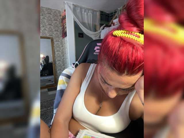 Live sex webcam photo for AkashaQueen #278159772