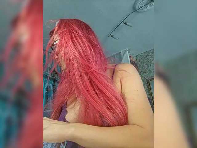 Live sex webcam photo for AkashaQueen #282610359