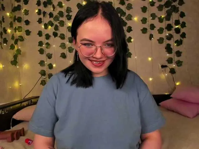 Live sex webcam photo for Akeno-San #276966689