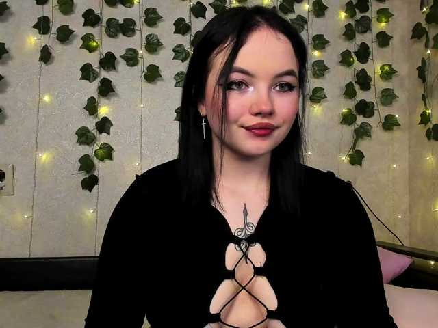 Live sex webcam photo for Akeno-San #277347125