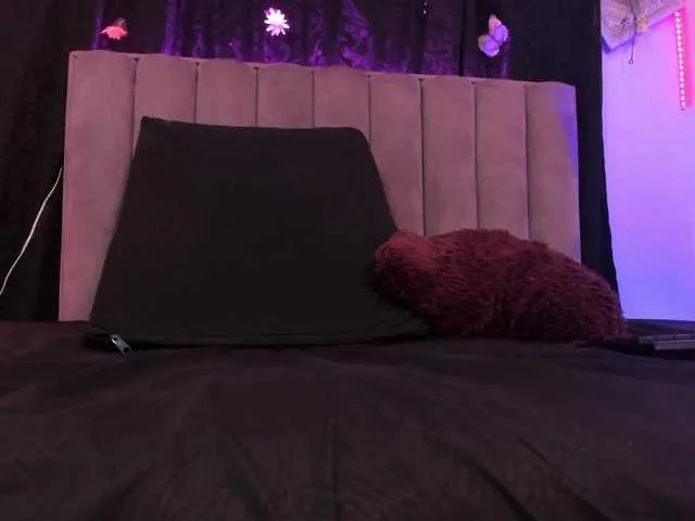 Live sex webcam photo for AkiraStone #291966680