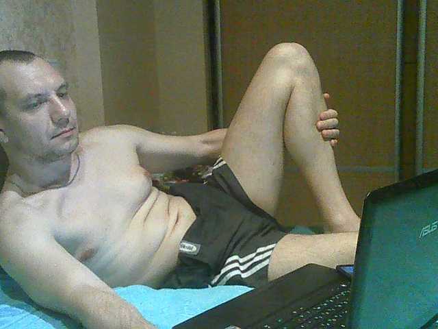 Live sex webcam photo for Aksium #273912310