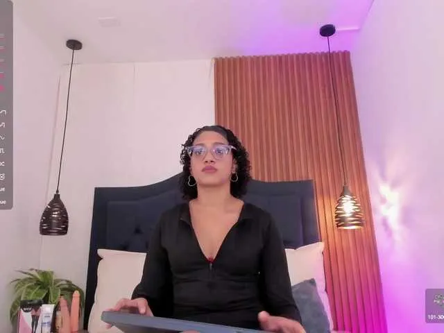 Live sex webcam photo for Alahia-Baiter #290298947