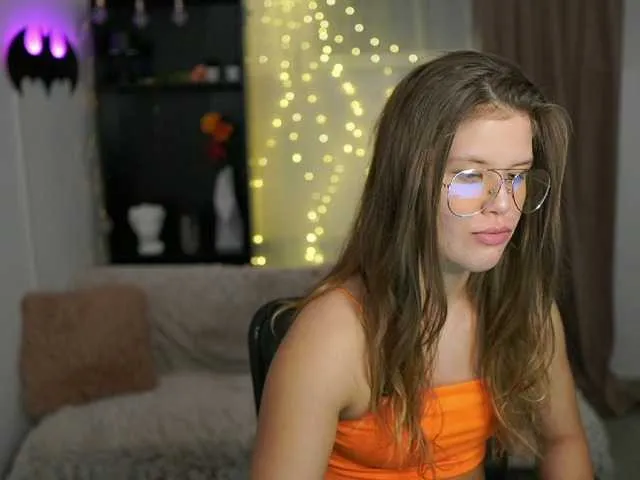 Live sex webcam photo for AlainaFox #277259747