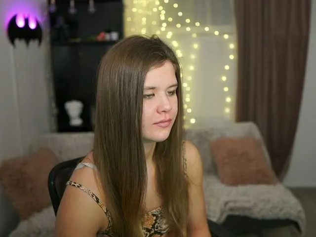Live sex webcam photo for AlainaFox #277306904