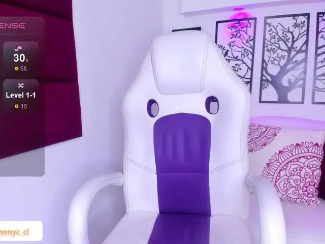 Live sex webcam photo for AlanMakensy #277239834